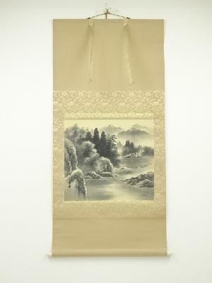 岩淵芳華筆　「水墨山水」肉筆絹本掛軸（共箱）